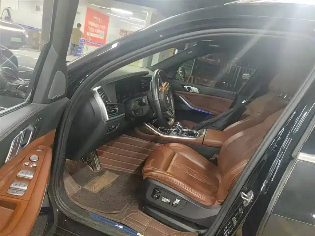 BMW X7 2021 из CN, фото 3