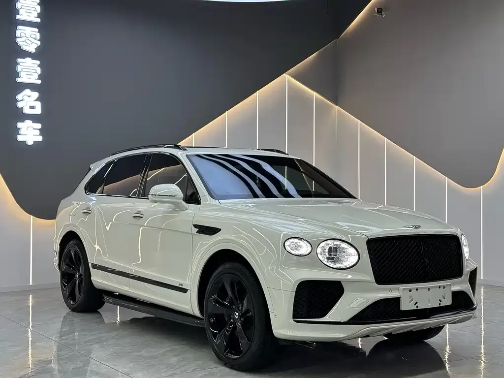 Bentley Bentayga 2021 из CN, фото 2