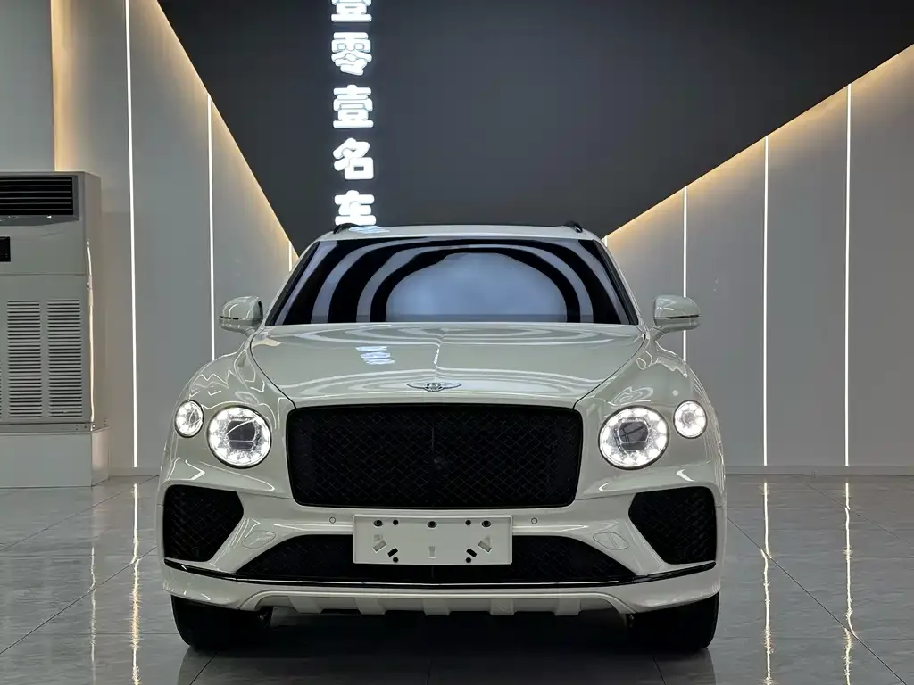 Bentley Bentayga 2021 из CN, фото 3