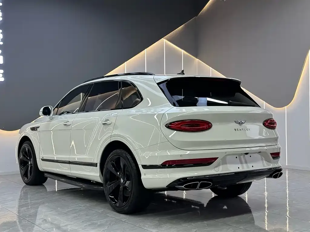 Bentley Bentayga 2021 из CN, фото 4