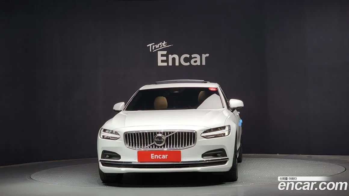 Volvo S90 2023 из KR, фото 3