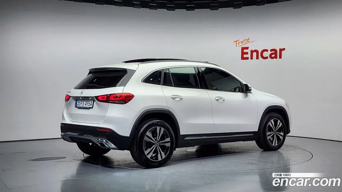 Mercedes-Benz GLA-Class — фото 2