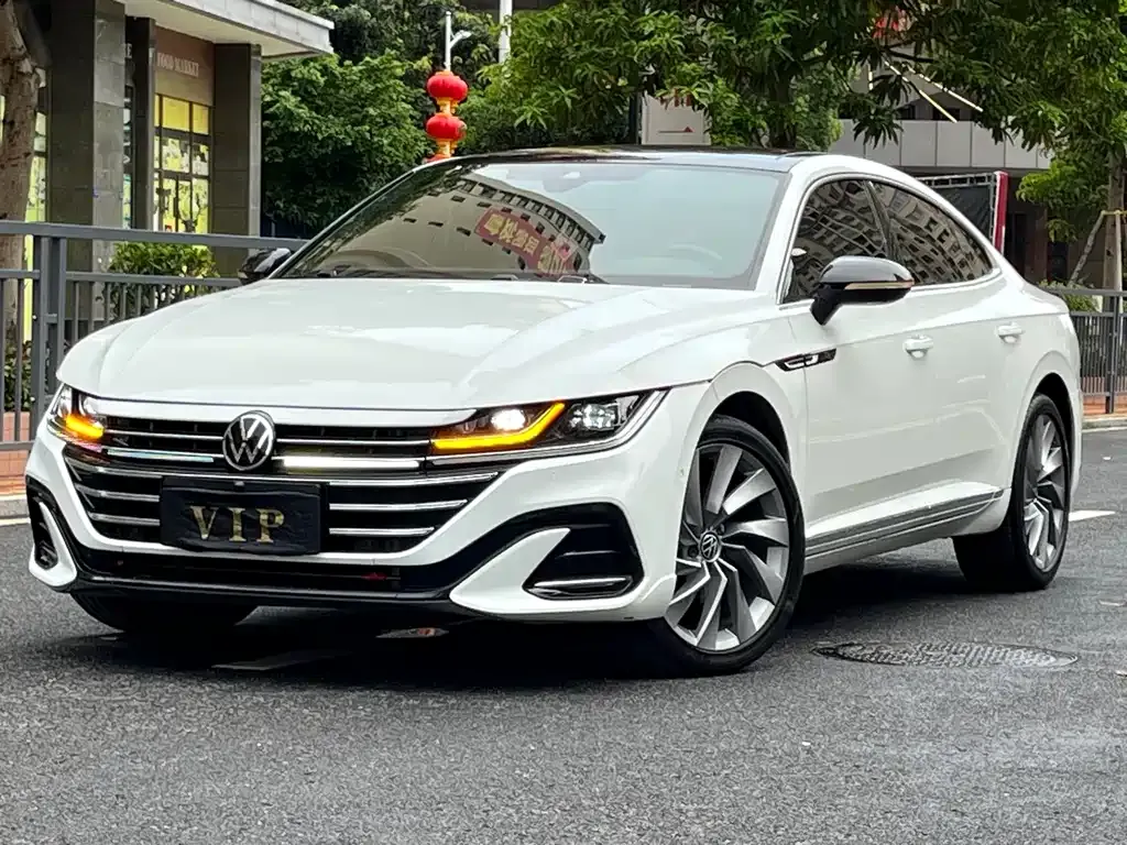 Volkswagen CC — фото 1