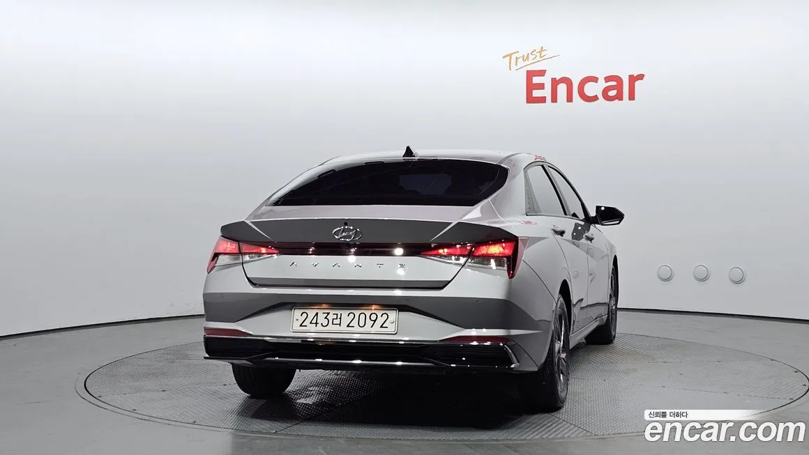 Hyundai AVANTE 2021 из KR, фото 4