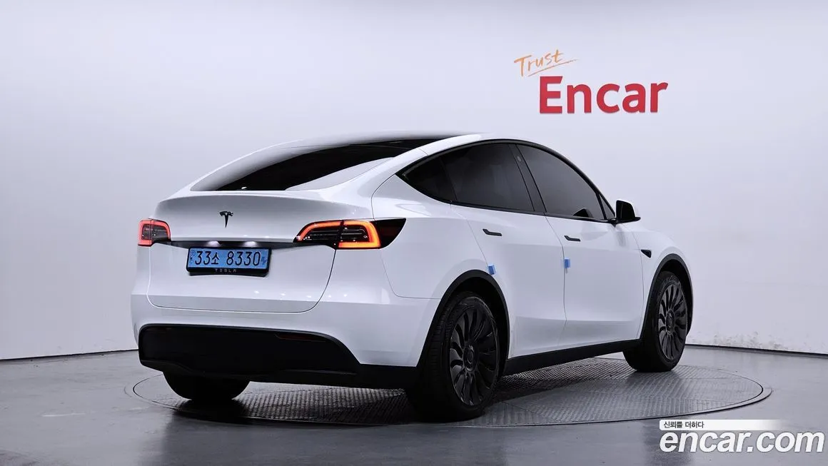 Tesla Model Y 2024 из KR, фото 2