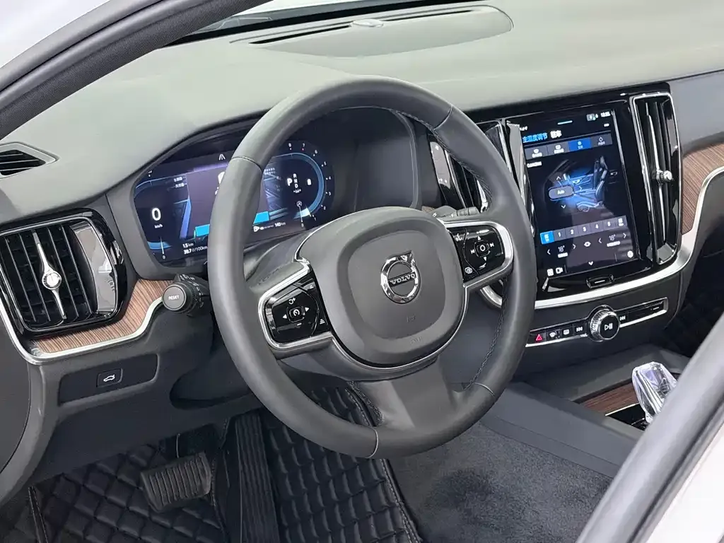 Volvo S60 2022 из CN, фото 5