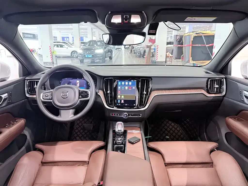 Volvo S60 2022 из CN, фото 8