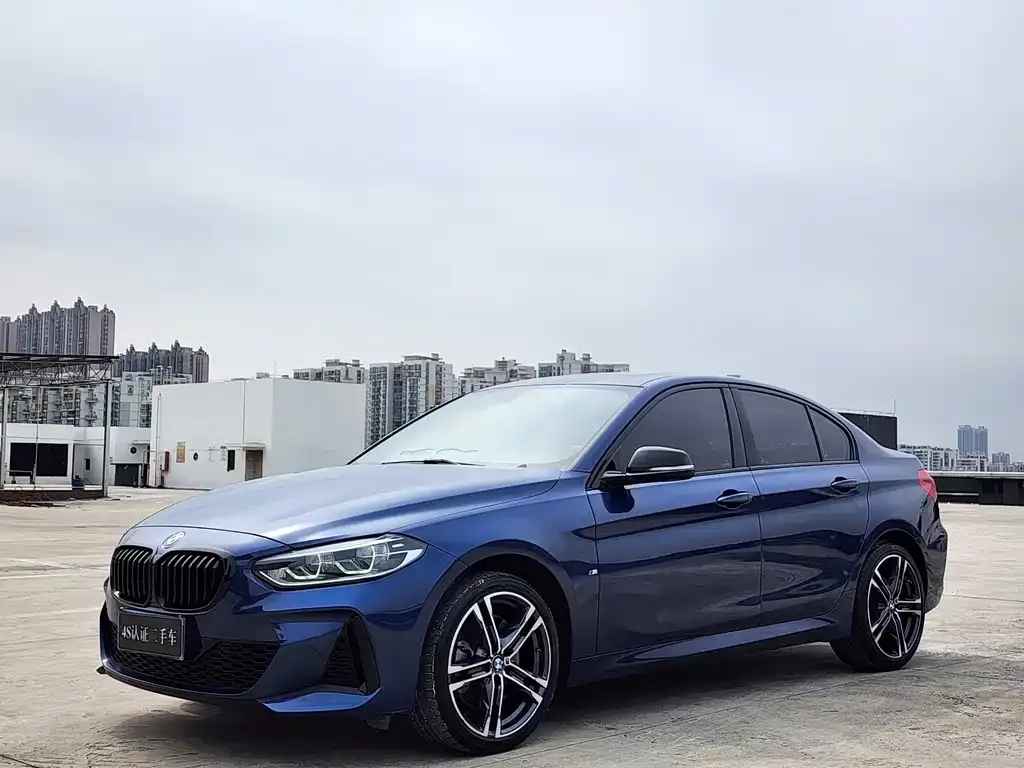 BMW 1 Series 2021 из CN, фото 1