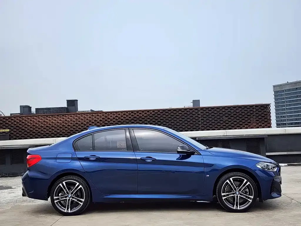 BMW 1 Series 2021 из CN, фото 7