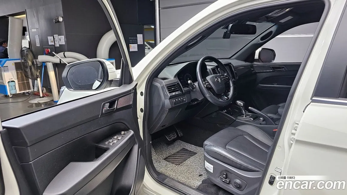 KG Mobility (Ssangyong) Rexton — фото 10