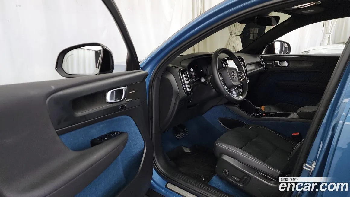 Volvo C40 2024 из KR, фото 10