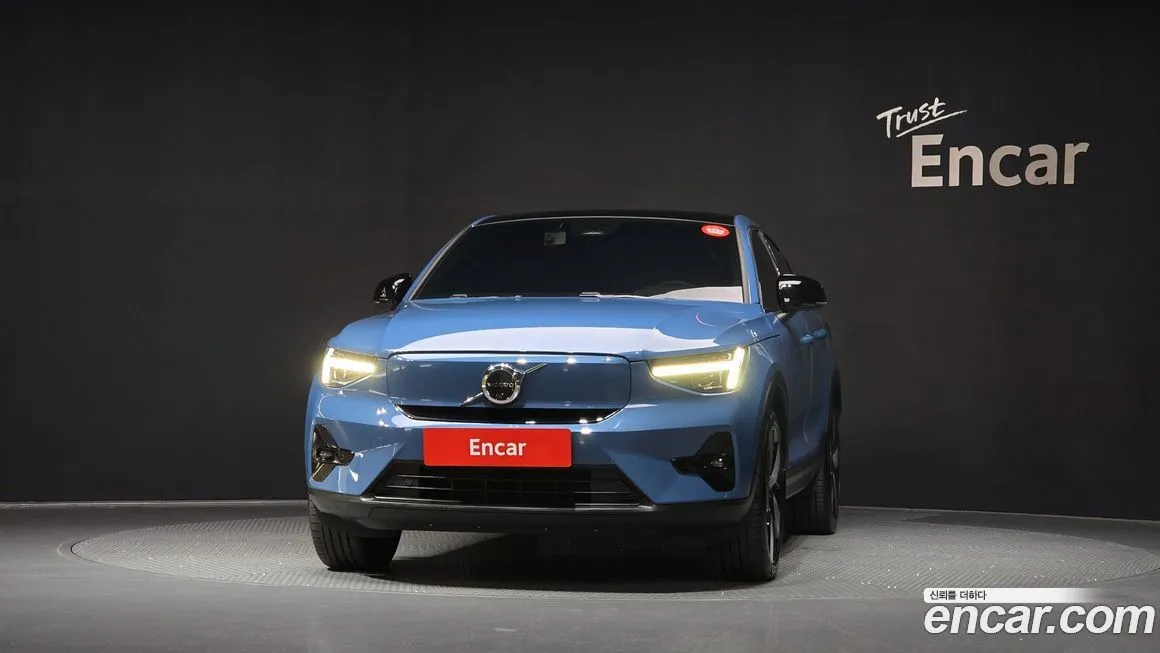 Volvo C40 2024 из KR, фото 3