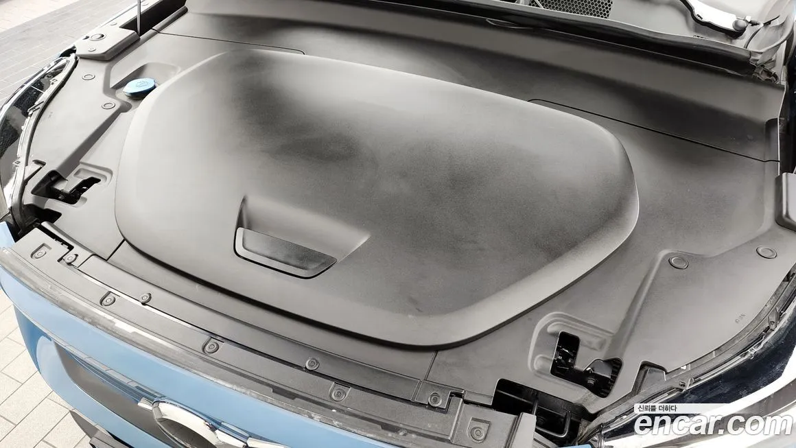 Volvo C40 2024 из KR, фото 6