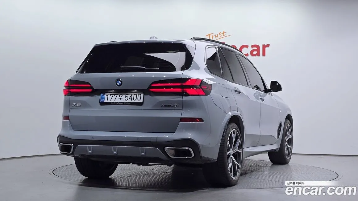 BMW X5 2025 из KR, фото 2