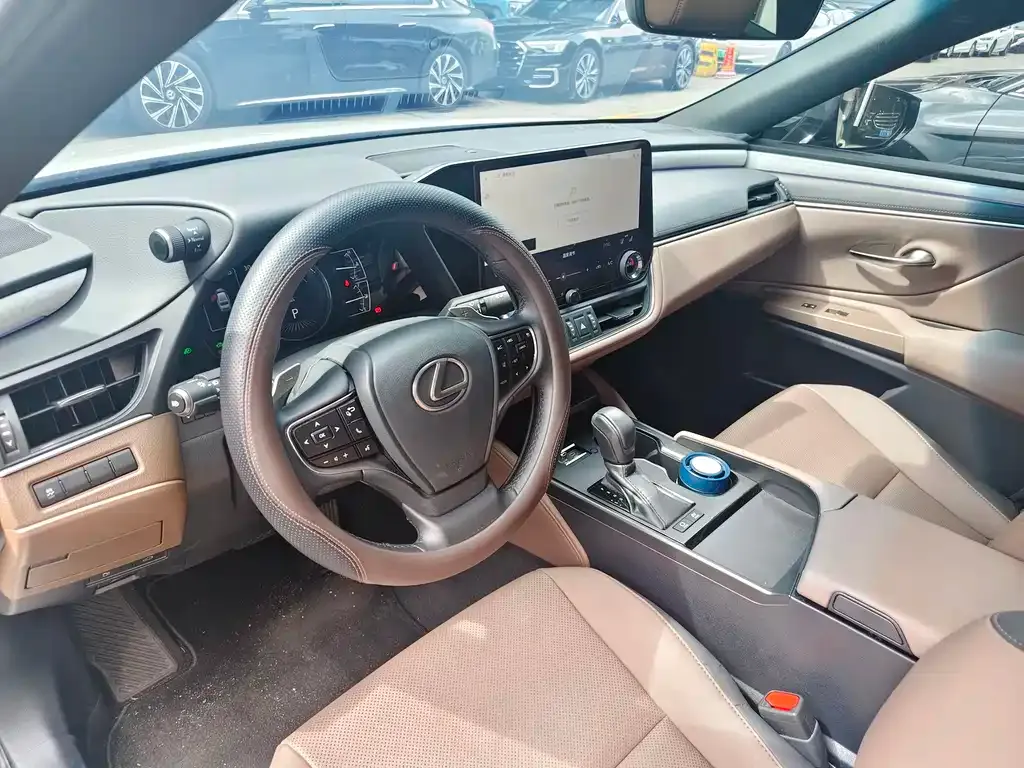 Lexus ES 2025 из CN, фото 4