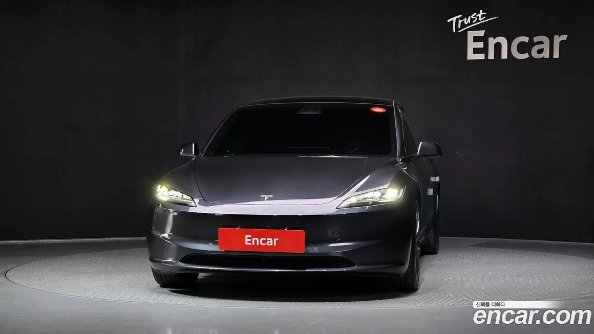 Tesla Model 3 — фото 3