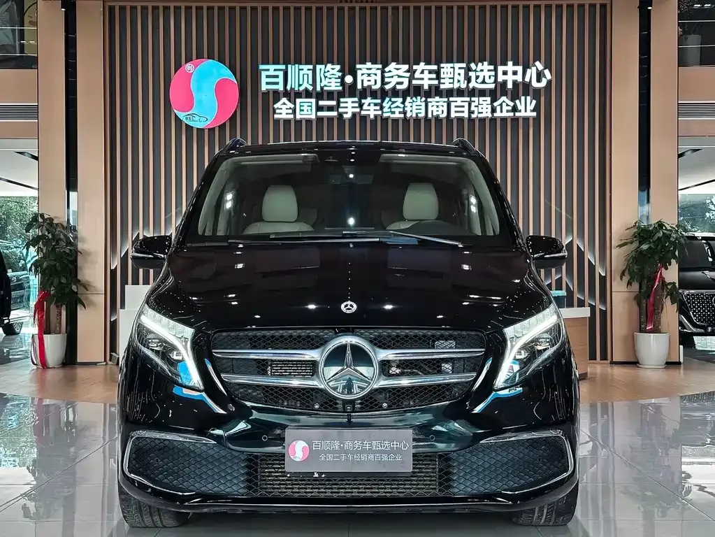 Mercedes-Benz V-Class 2021 из CN, фото 2