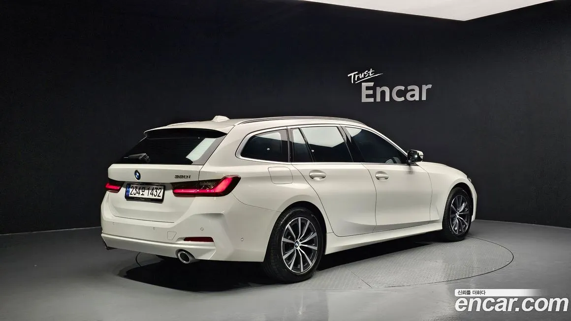 BMW 3-Series 2024 из KR, фото 2
