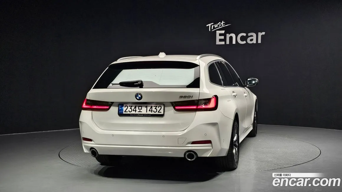 BMW 3-Series 2024 из KR, фото 4