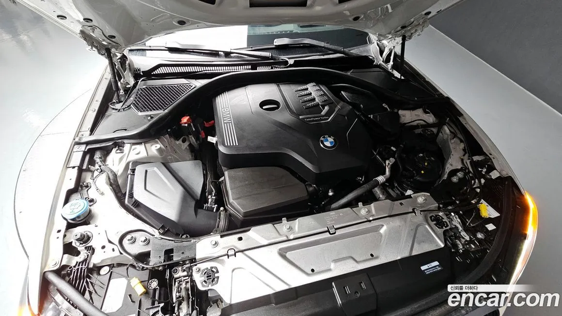BMW 3-Series 2024 из KR, фото 6