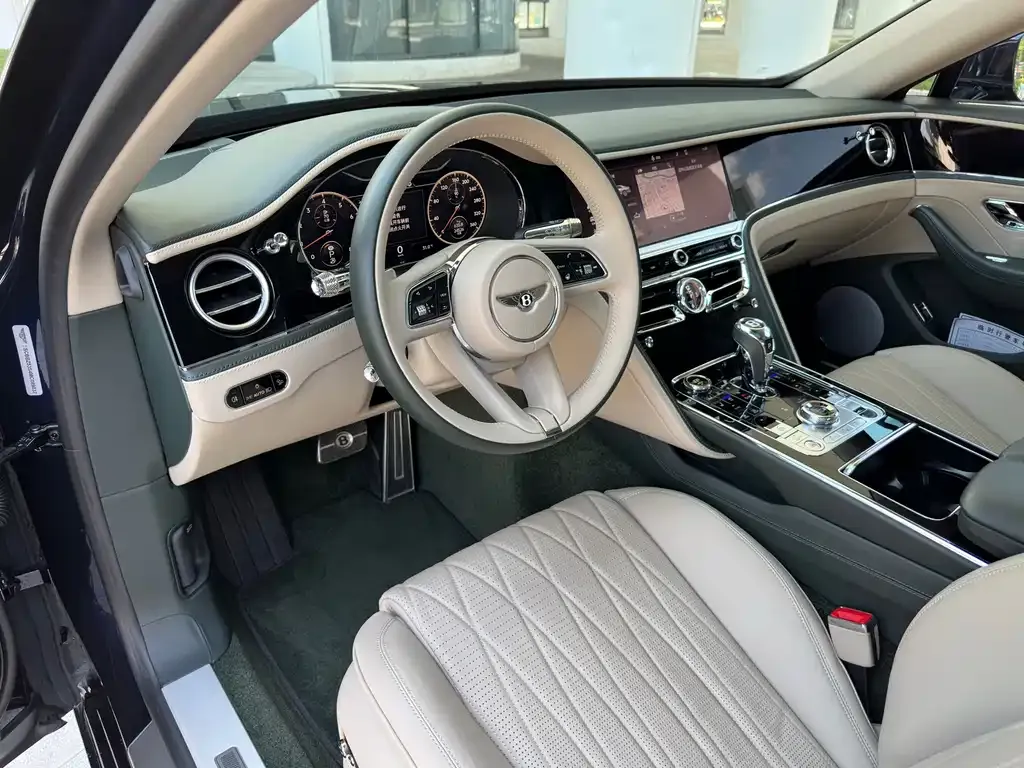 Bentley Flying Spur 2022 из CN, фото 10