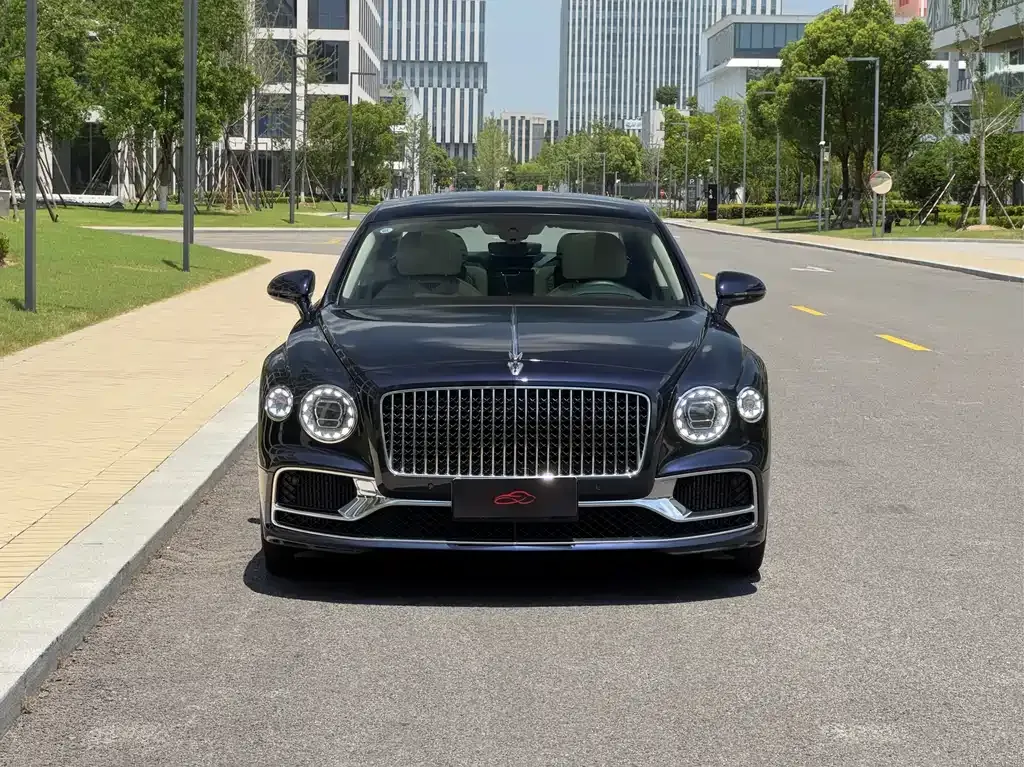 Bentley Flying Spur 2022 из CN, фото 2