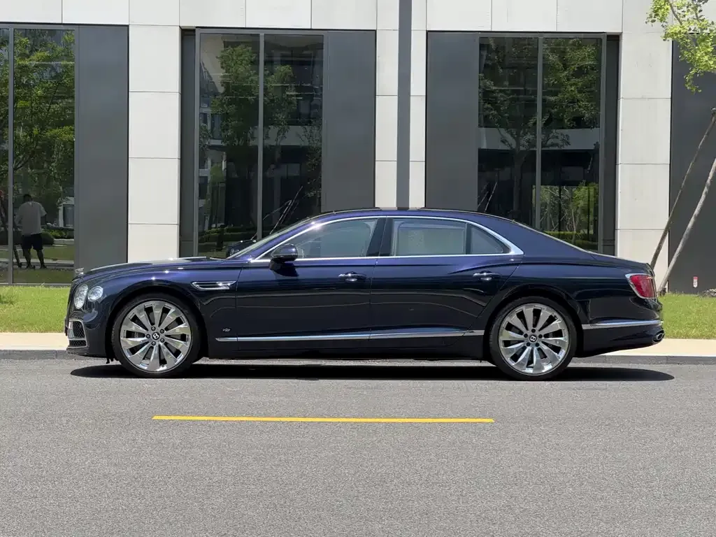 Bentley Flying Spur 2022 из CN, фото 4