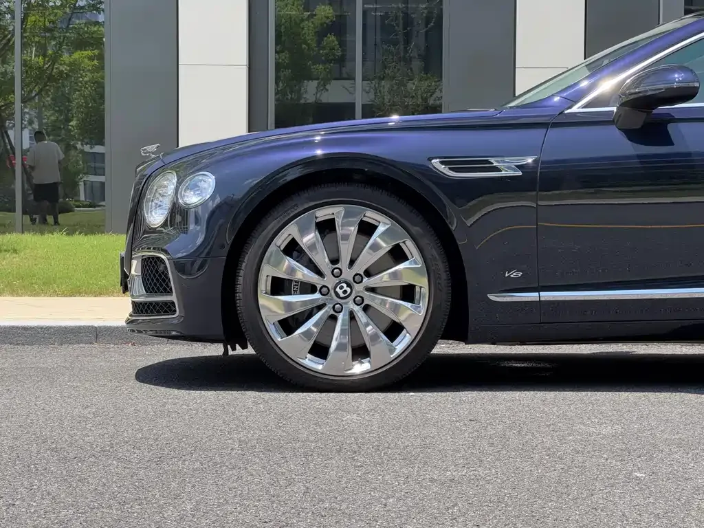 Bentley Flying Spur 2022 из CN, фото 5