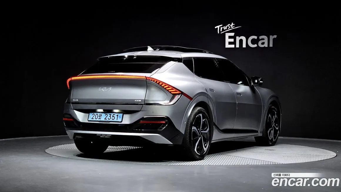 Kia EV6 — фото 2