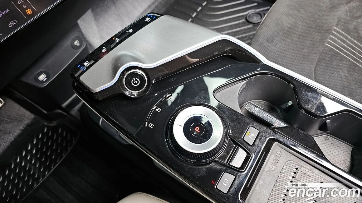 Kia EV6 — фото 9