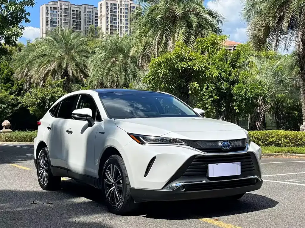 Toyota Harrier — фото 3