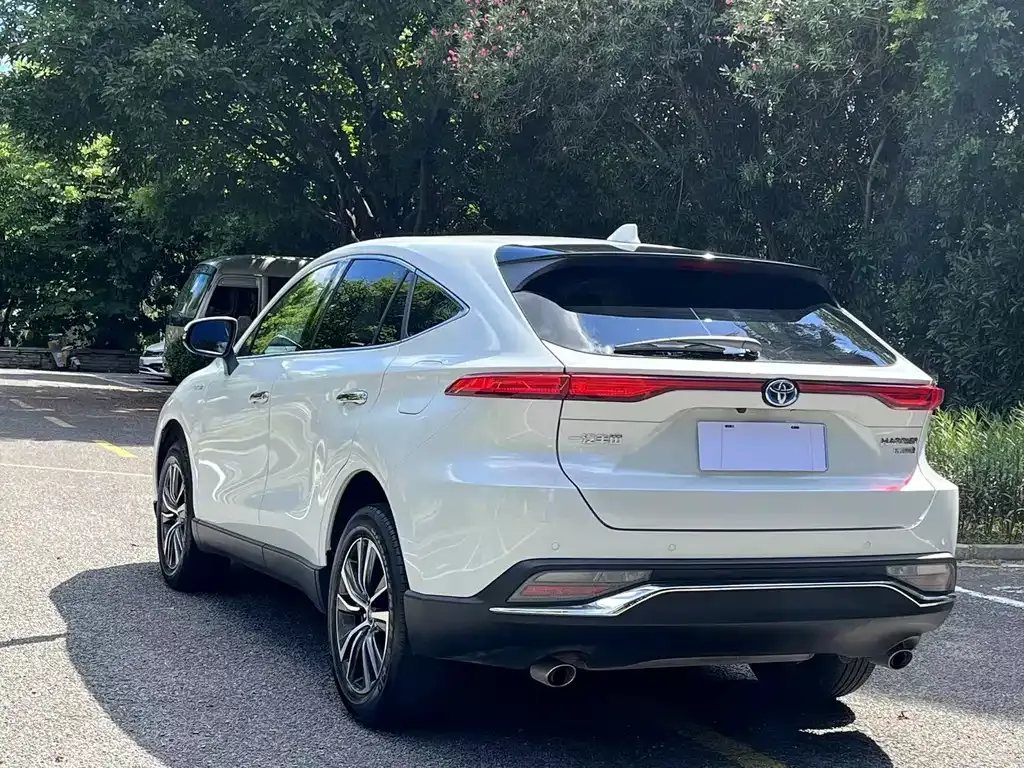 Toyota Harrier — фото 7