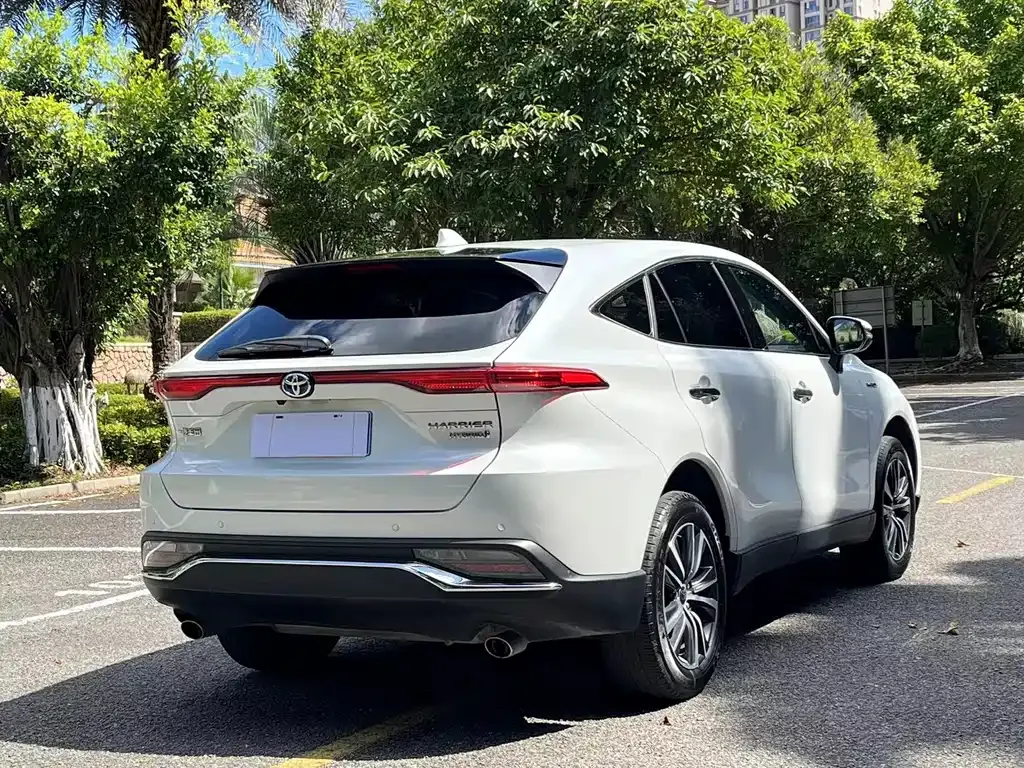 Toyota Harrier — фото 9