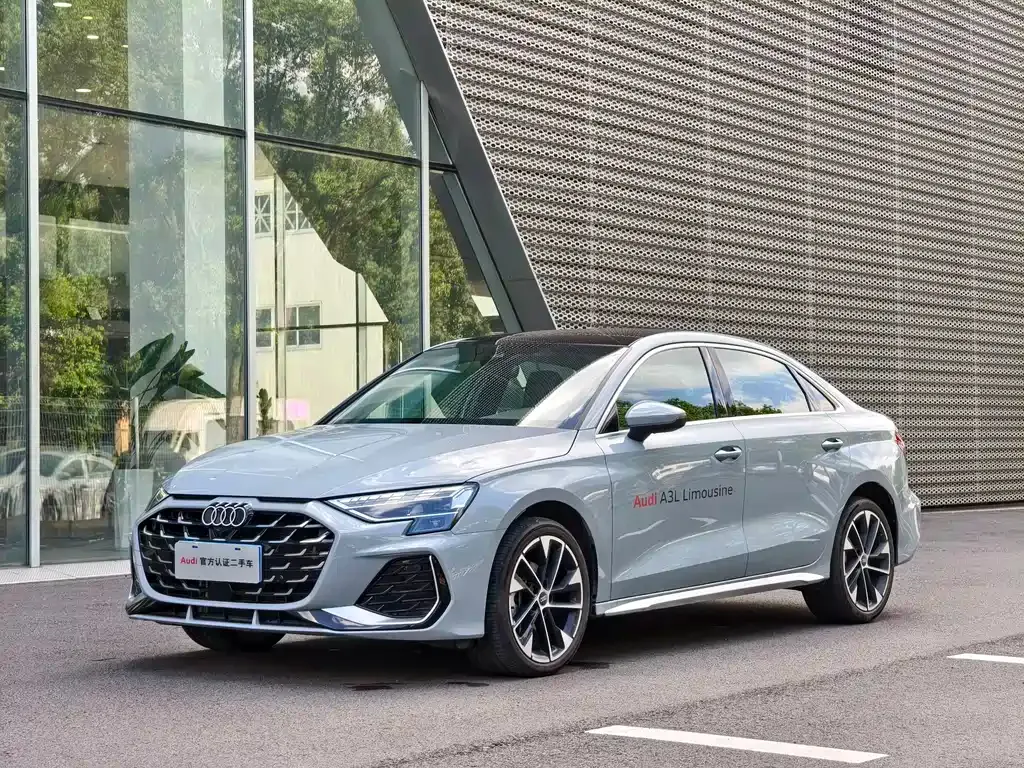 Audi A3 2024 из CN, фото 1