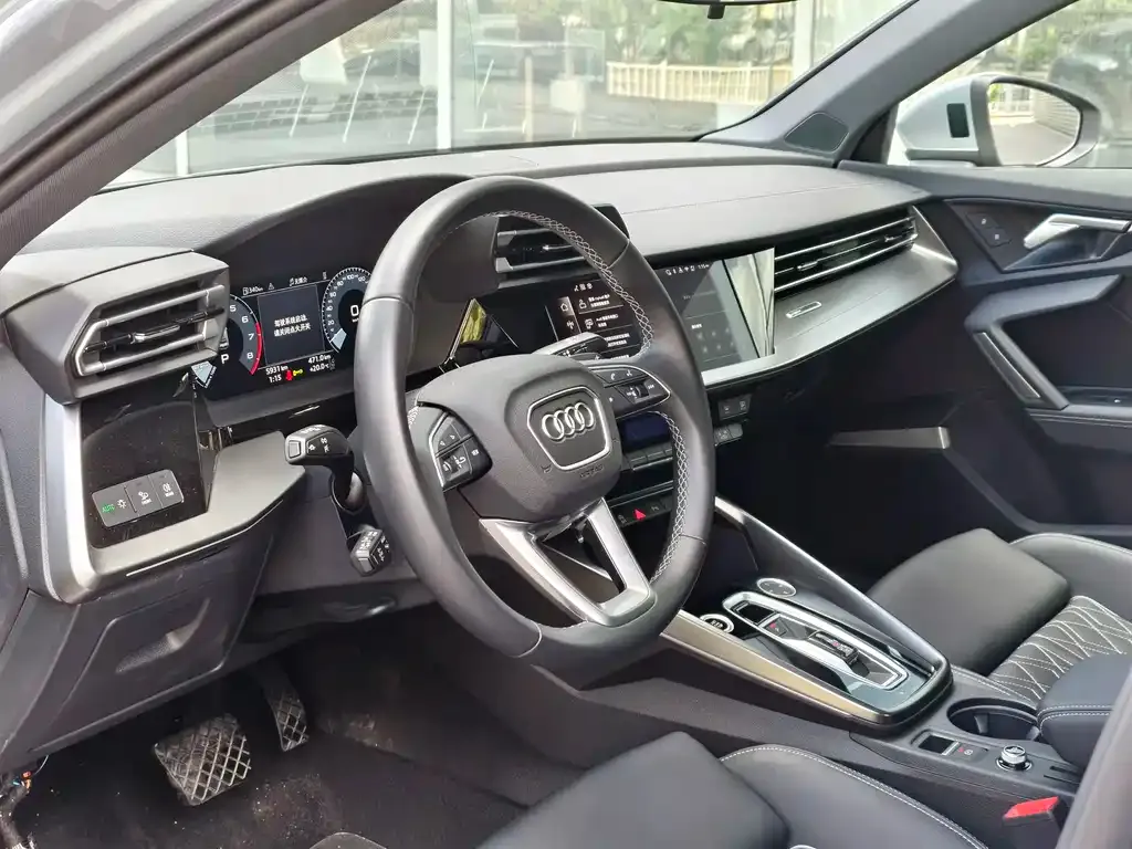 Audi A3 2024 из CN, фото 8