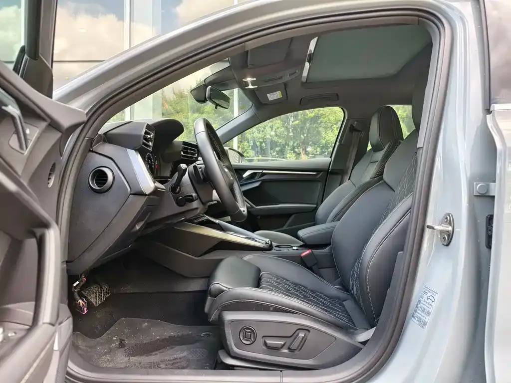 Audi A3 2024 из CN, фото 9