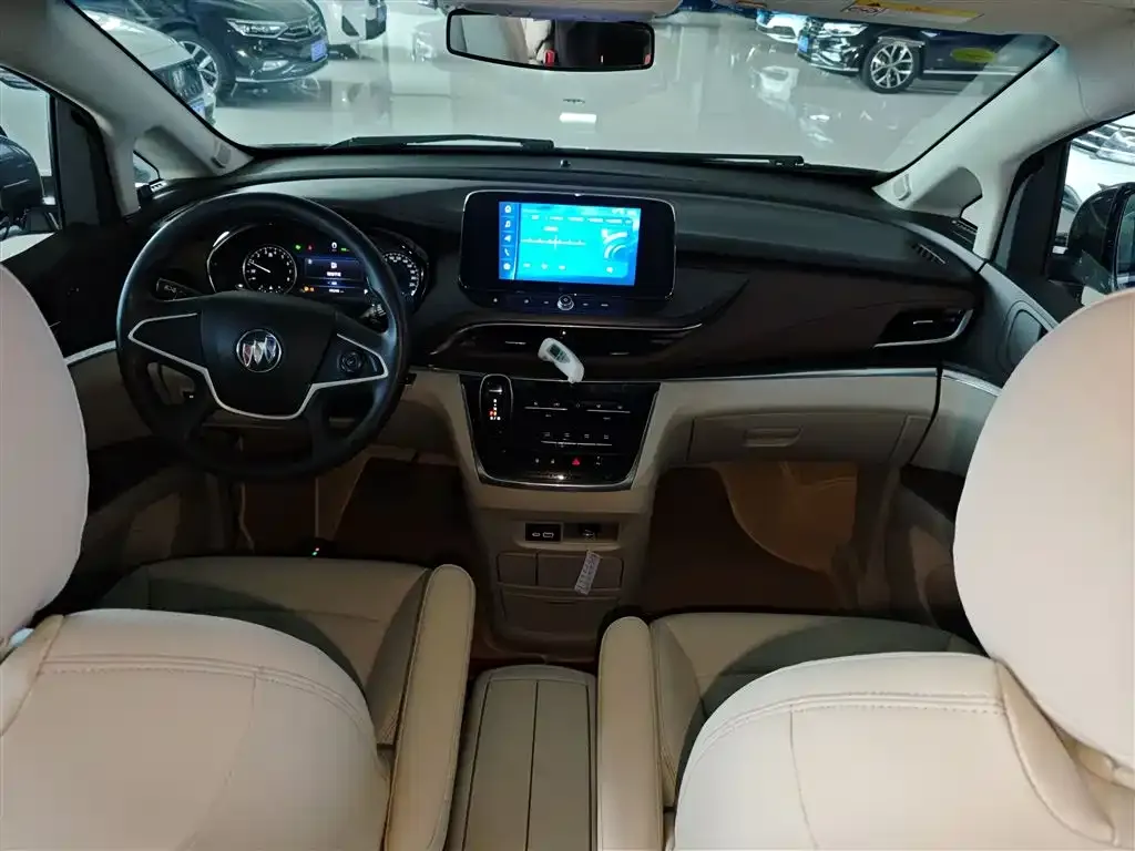 Buick GL8 2022 из CN, фото 10