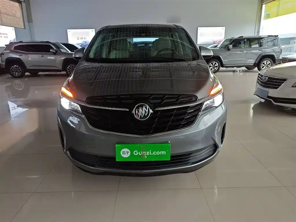 Buick GL8 2022 из CN, фото 3