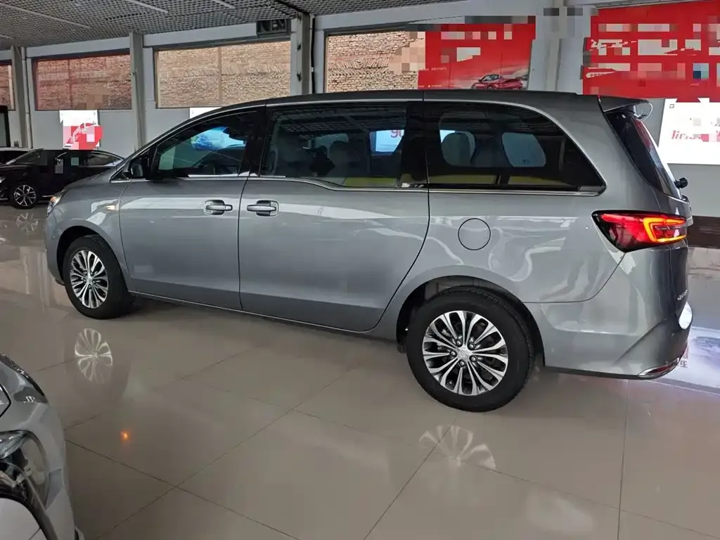Buick GL8 2022 из CN, фото 5