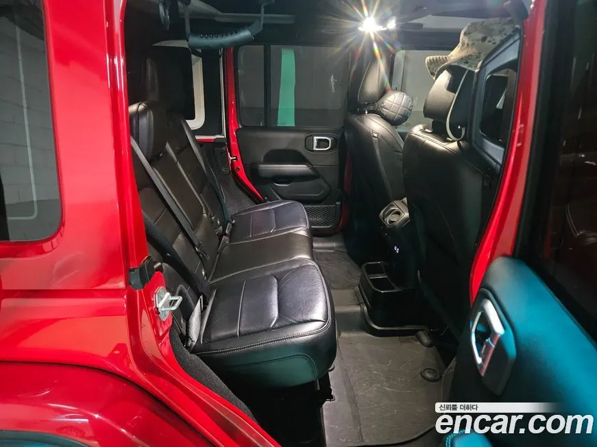Jeep Wrangler 2021 из KR, фото 4