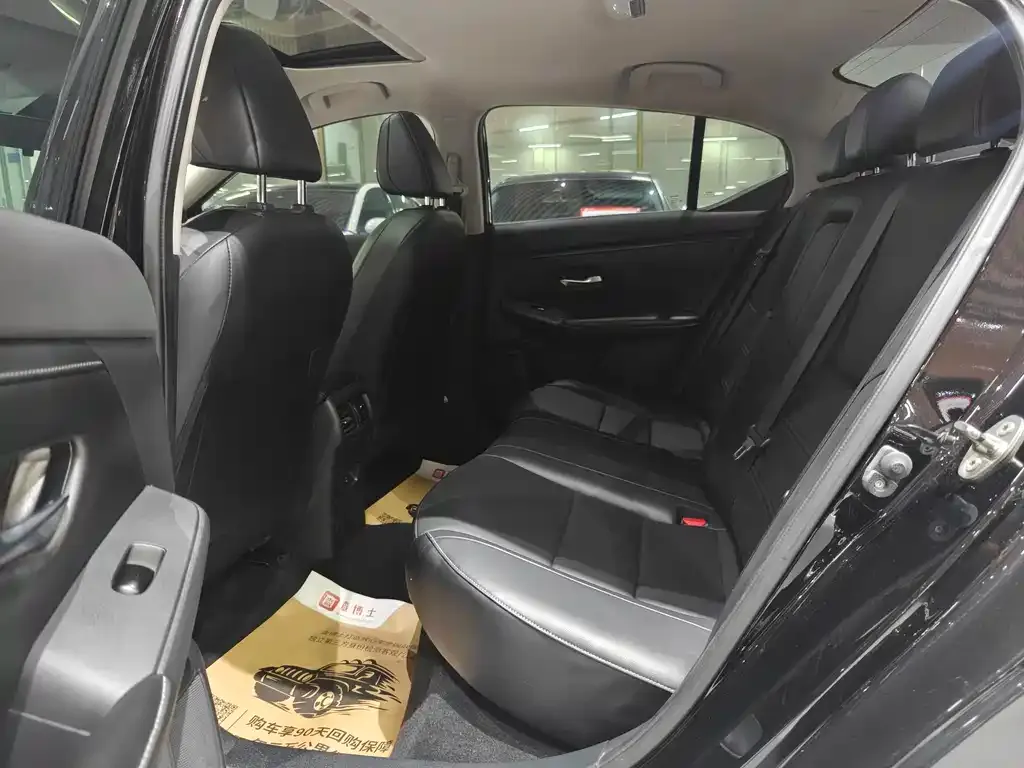 Nissan Sylphy 2023 из CN, фото 8