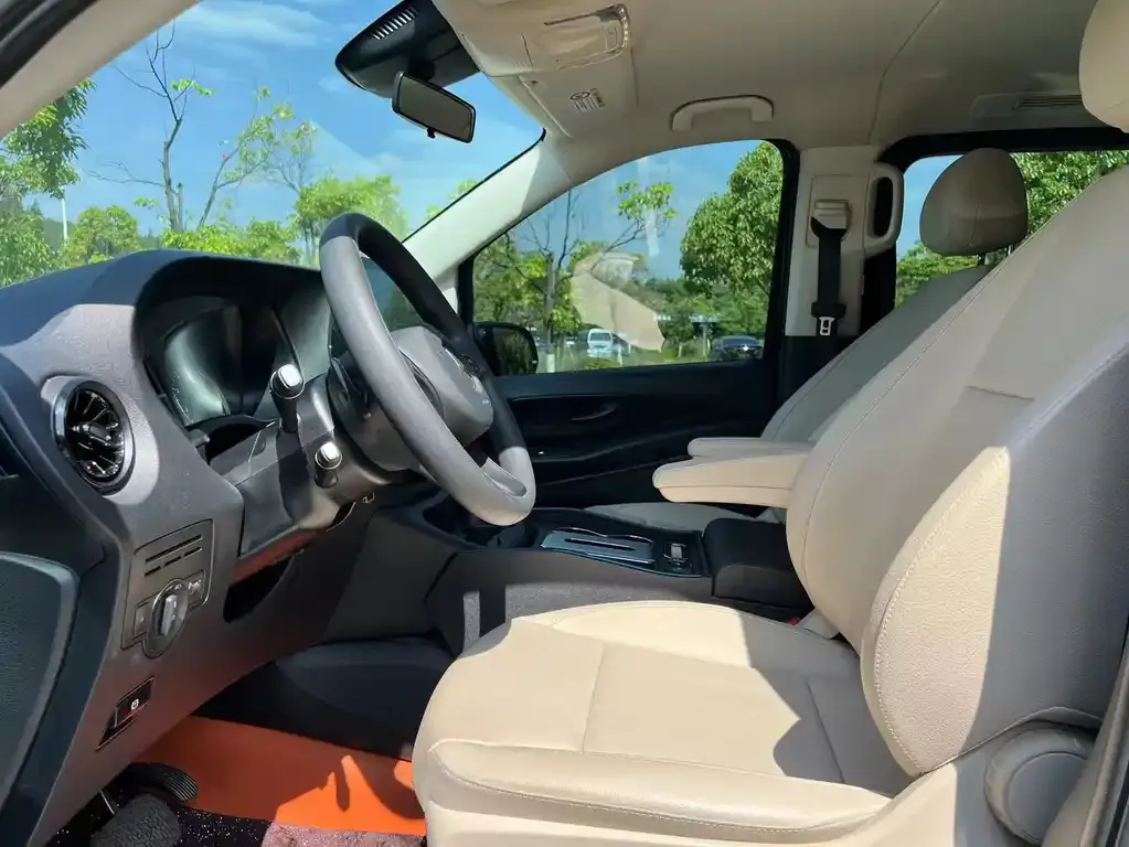 Mercedes-Benz Vito 2023 из CN, фото 7