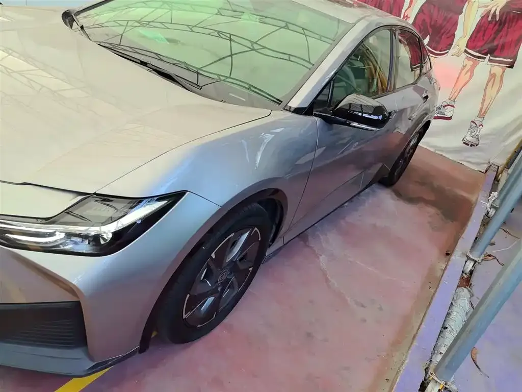 Toyota bZ3 2024 из CN, фото 5