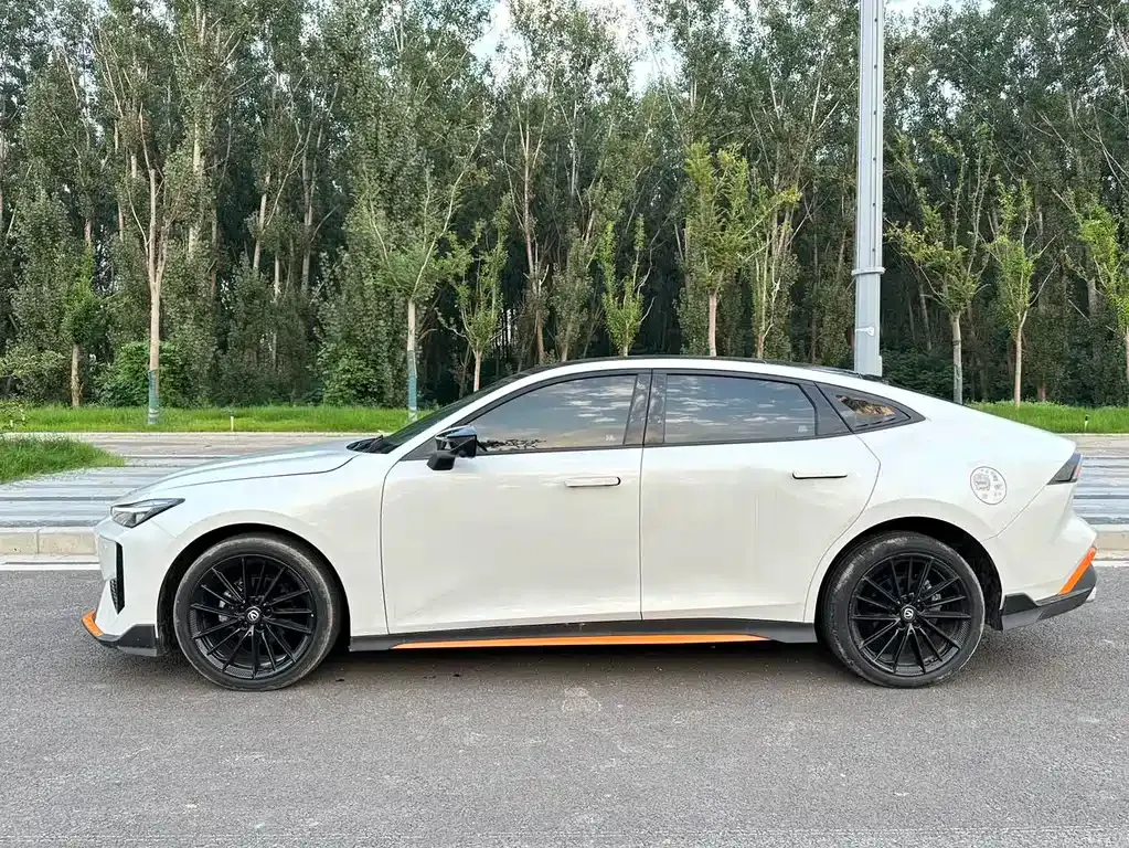 Changan UNI-V 2023 из CN, фото 3