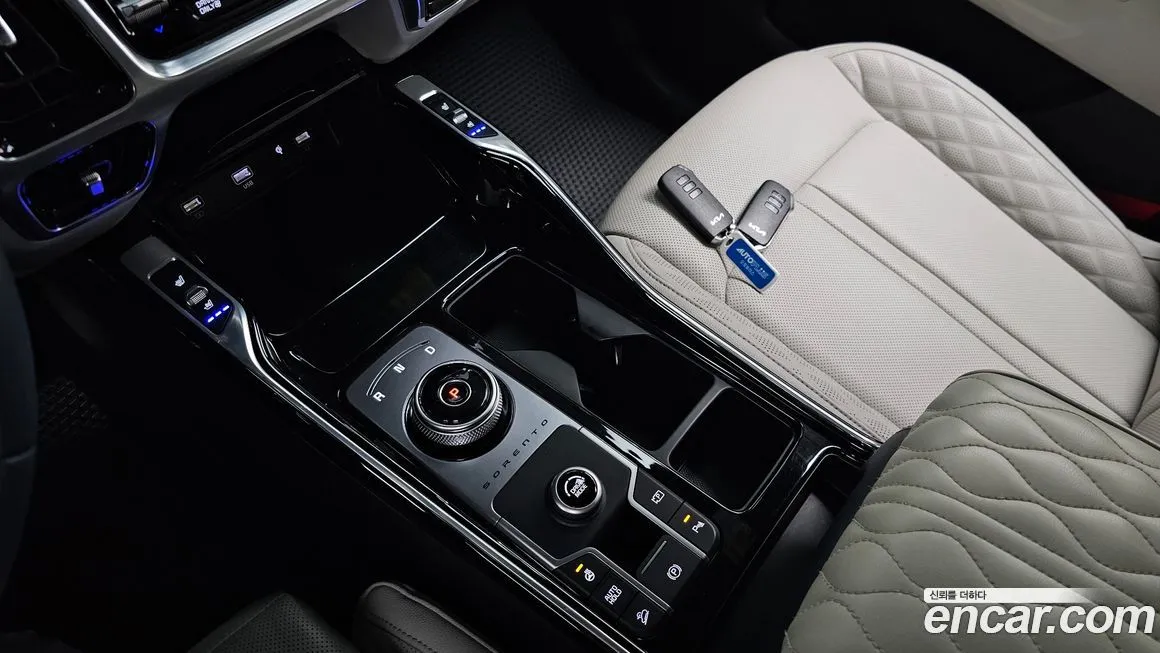 Kia Sorento — фото 9