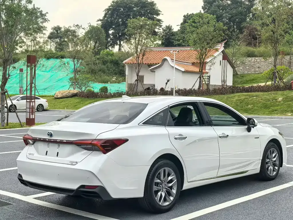 Toyota Avalon 2021 из CN, фото 10