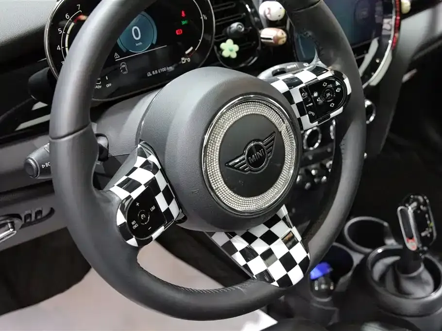 MINI Cooper (3-door) 2022 из CN, фото 4