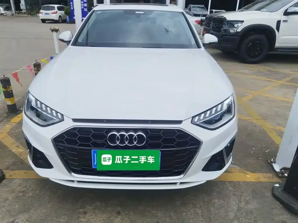 Audi A4L 2024 из CN, фото 3