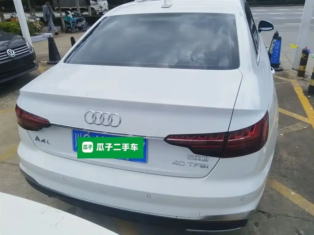 Audi A4L 2024 из CN, фото 6