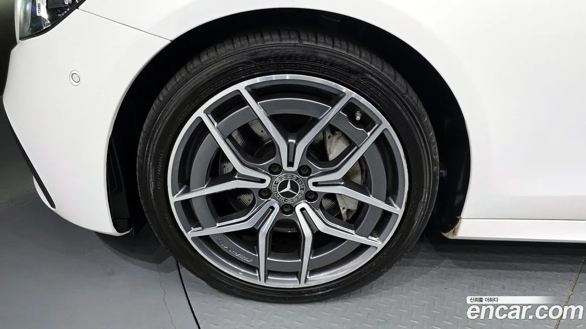 Mercedes-Benz E-Class 2021 из KR, фото 5